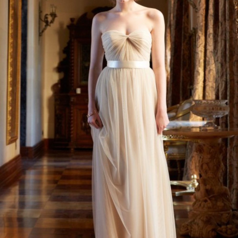 Tulle strapless gown